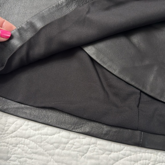 NWT - Women's Leather Skirt - Picture 7 of 9